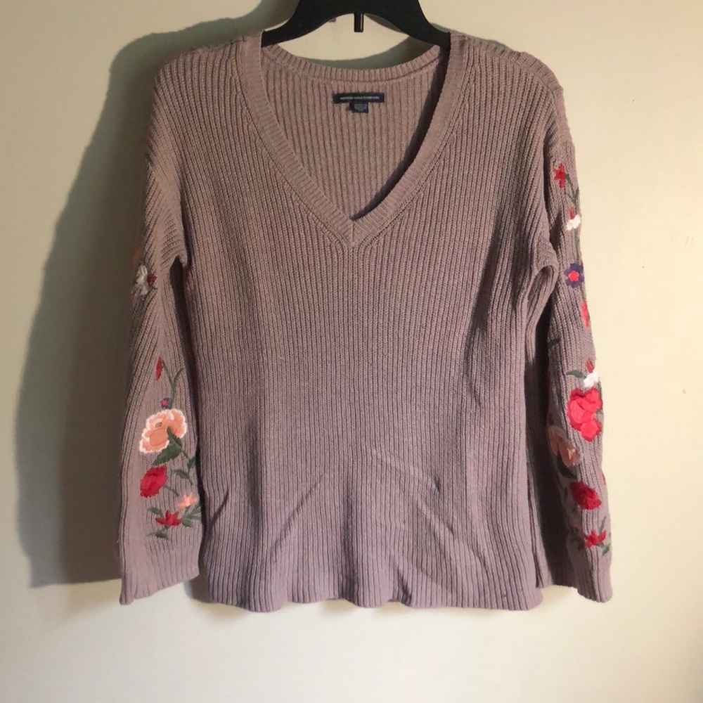 American Eagle sweater